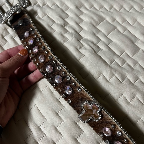Cowhide Belt - Picture 8 of 10